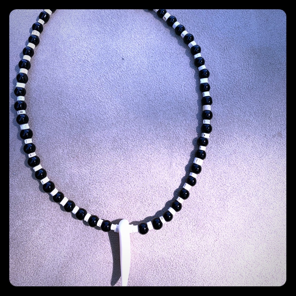 The Ivory necklace